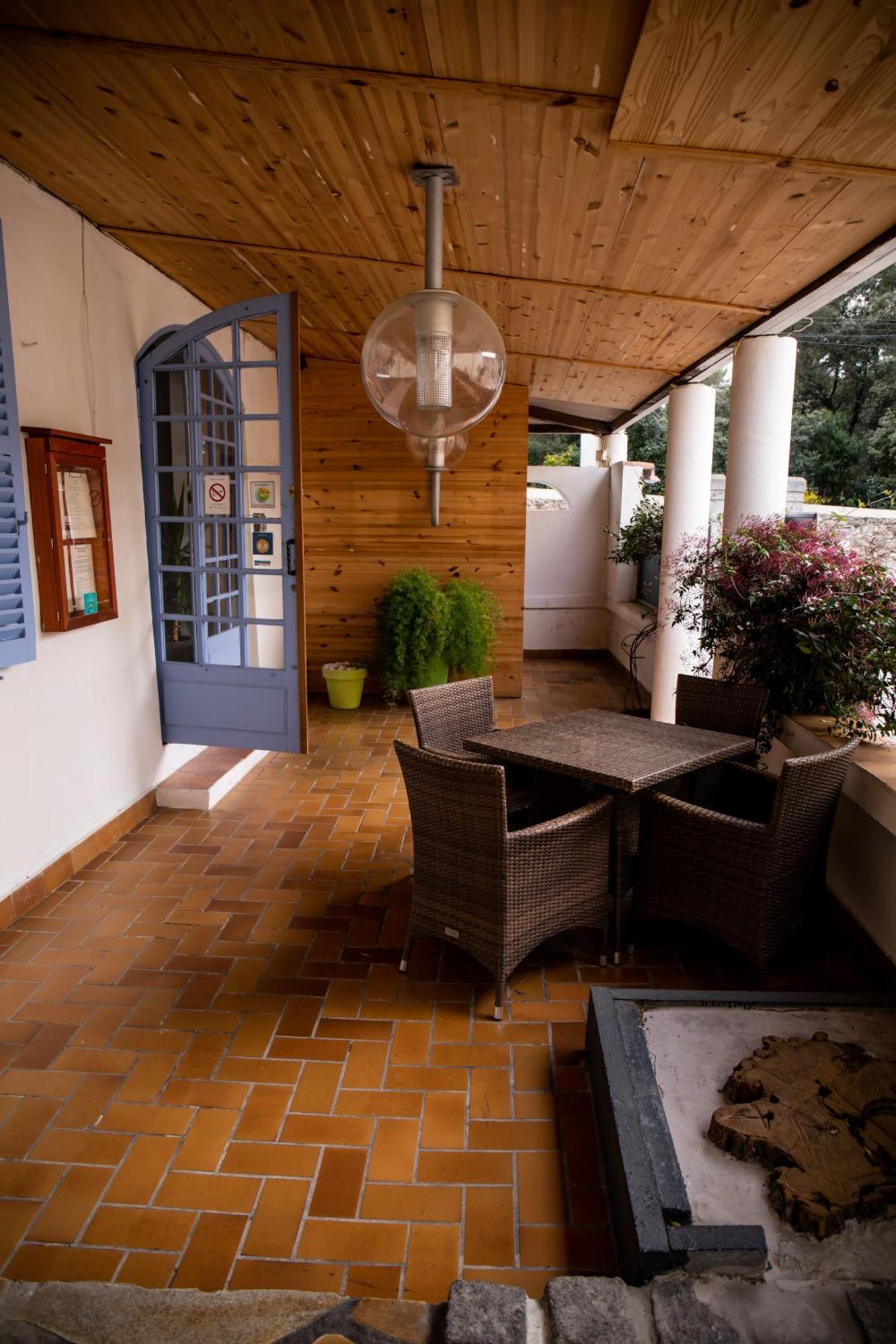 Auberge Sainte Marguerite La Garde  Exterior photo