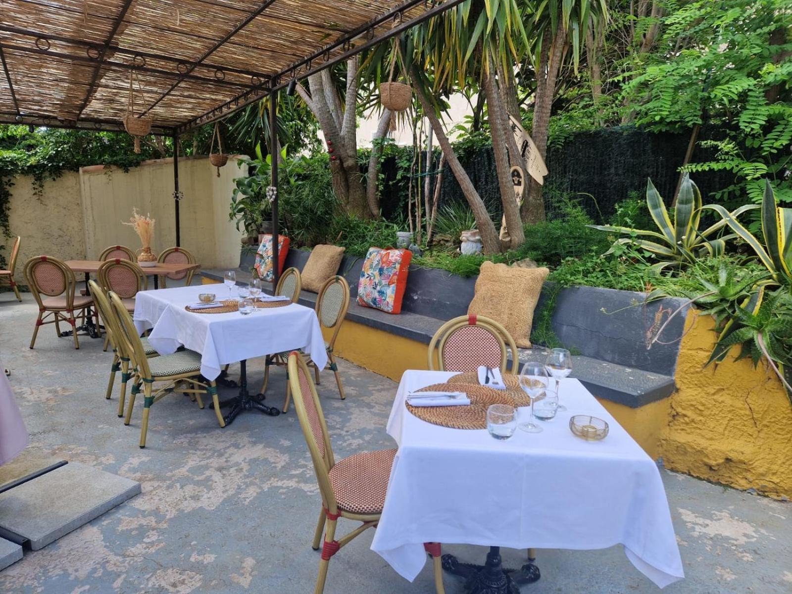Auberge Sainte Marguerite La Garde  Exterior photo